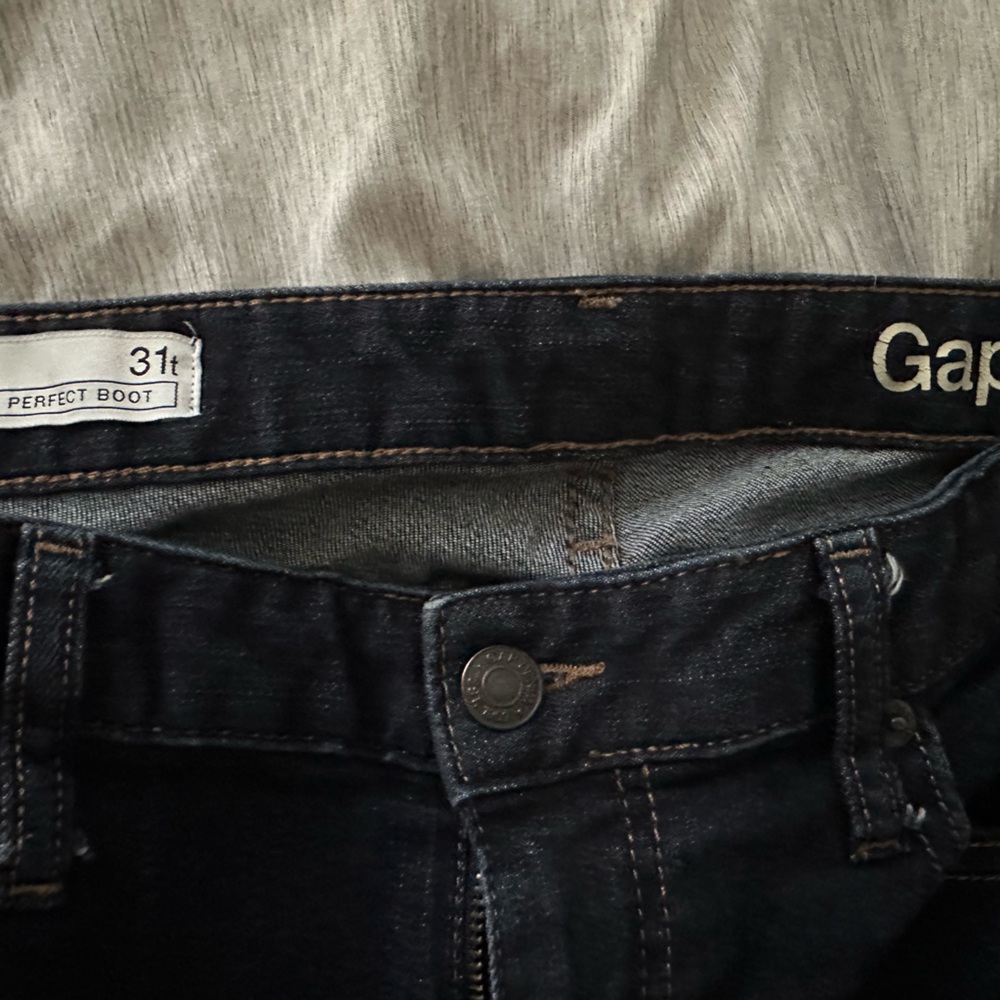 GAP size 31 tall Perfect Boot jeans